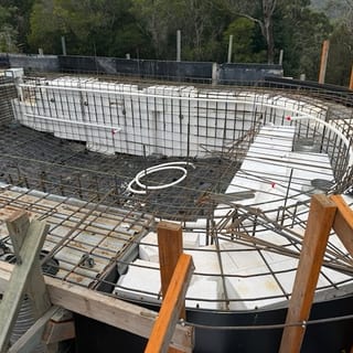 Freeform pool steel and formwork